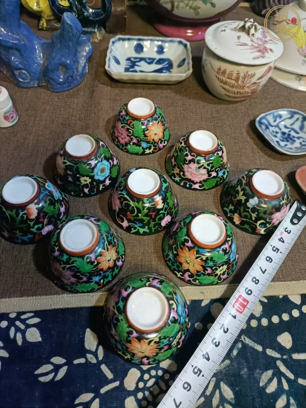 古玩陶瓷花卉紋杯真品鑒賞圖