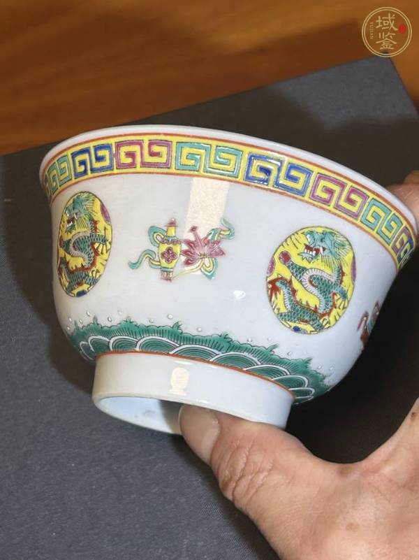 古玩陶瓷粉彩碗真品鑒賞圖