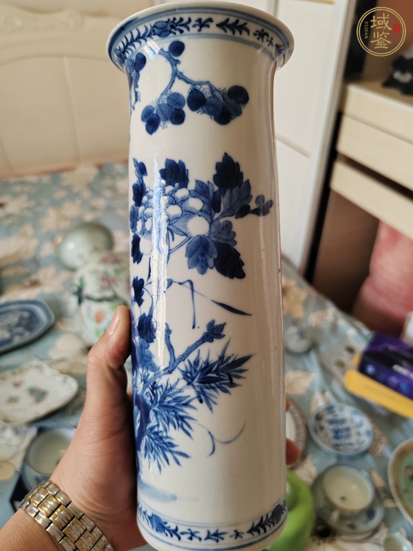 古玩青花花卉紋花插真品鑒賞圖