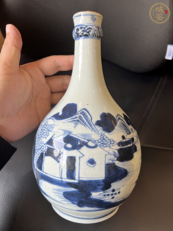 古玩陶瓷青花山水紋蒜頭瓶真品鑒賞圖