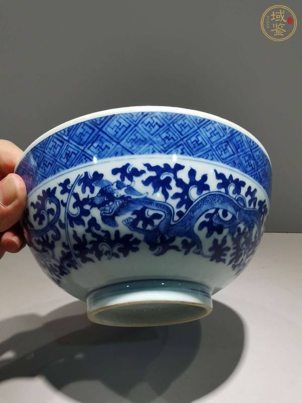 古玩花間龍紋青花碗真品鑒賞圖