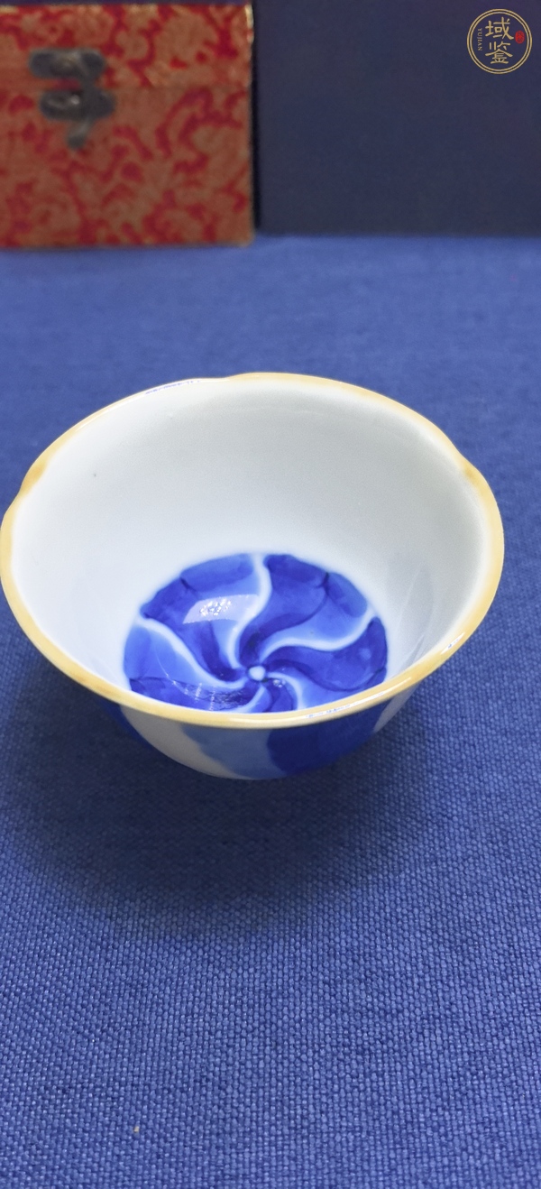 古玩陶瓷日本明治月華紋茶碗真品鑒賞圖