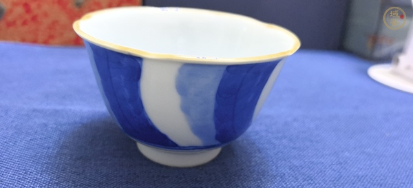 古玩陶瓷日本明治月華紋茶碗真品鑒賞圖