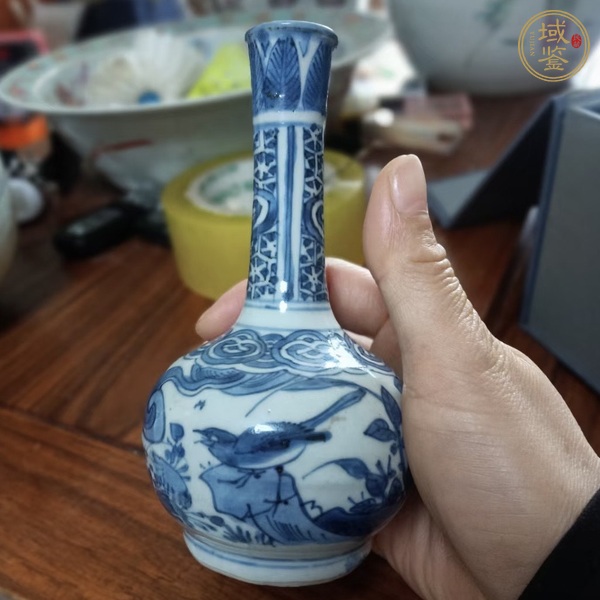 古玩陶瓷青花花鳥(niǎo)紋天球瓶真品鑒賞圖