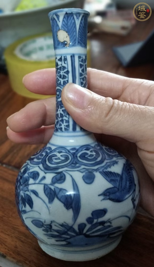 古玩陶瓷青花花鳥紋天球瓶真品鑒賞圖