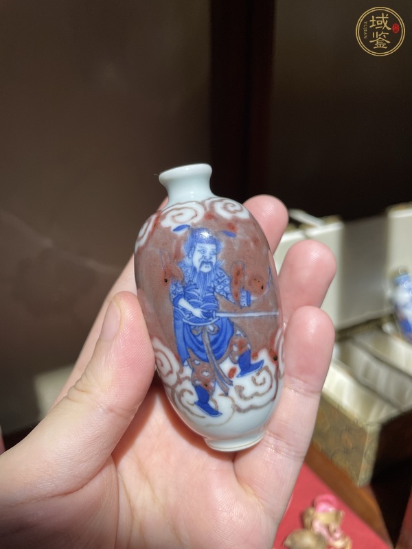 古玩陶瓷鼻煙壺真品鑒賞圖