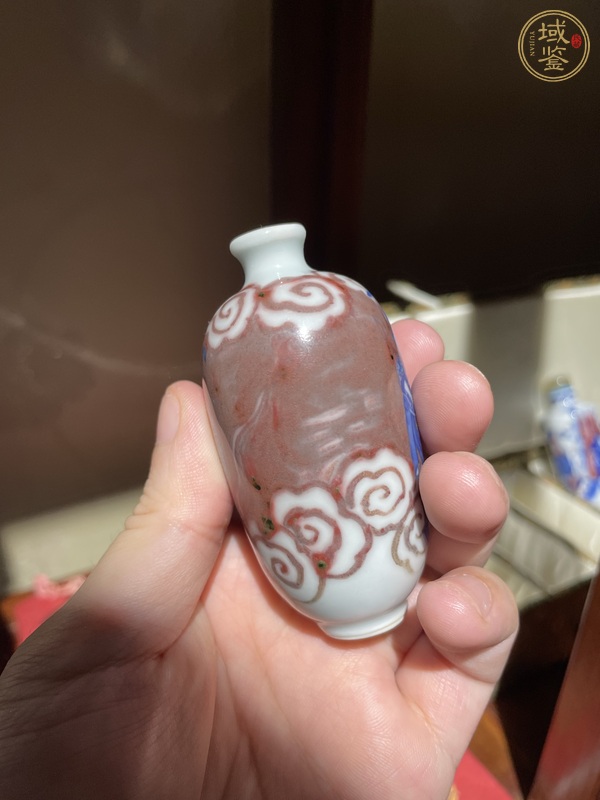 古玩陶瓷鼻煙壺真品鑒賞圖