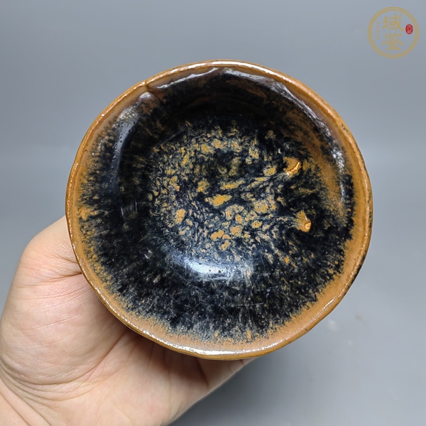 古玩陶瓷磁州窯窯變黑釉茶碗真品鑒賞圖