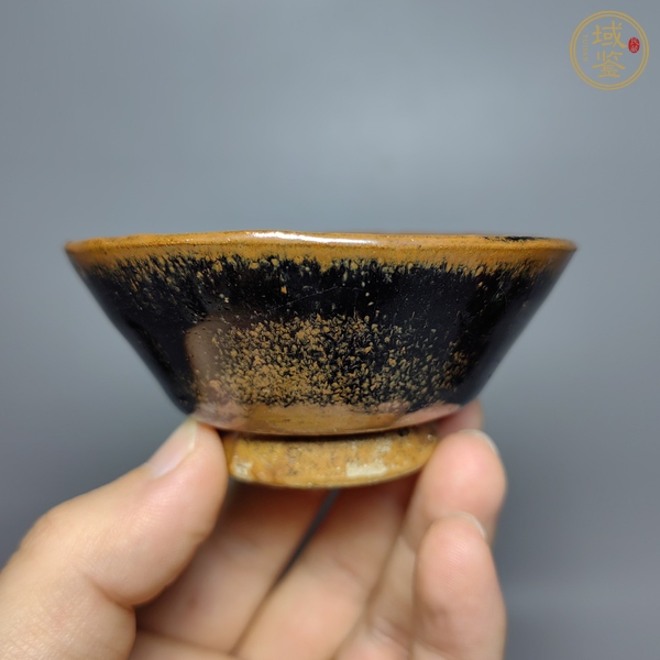 古玩陶瓷磁州窯窯變黑釉茶碗真品鑒賞圖