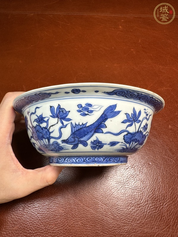 古玩陶瓷青花魚(yú)藻紋折沿碗，注意品相真品鑒賞圖