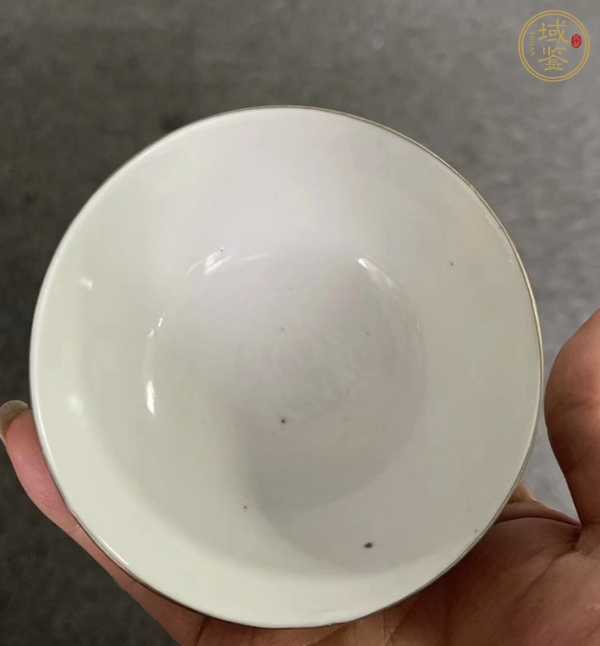 古玩陶瓷青花團龍紋茶碗真品鑒賞圖