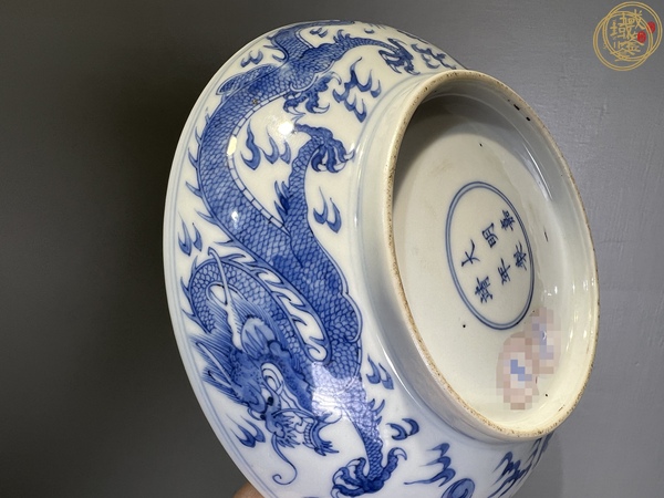 古玩陶瓷青花龍紋盤真品鑒賞圖