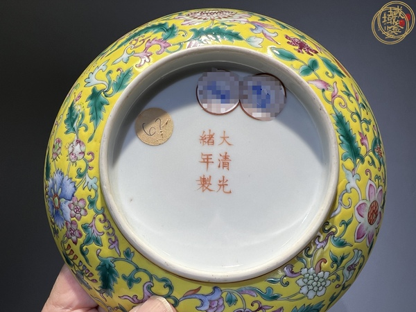 古玩陶瓷粉彩盤真品鑒賞圖