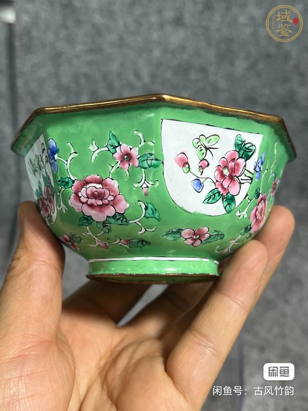 古玩陶瓷花卉紋碗真品鑒賞圖