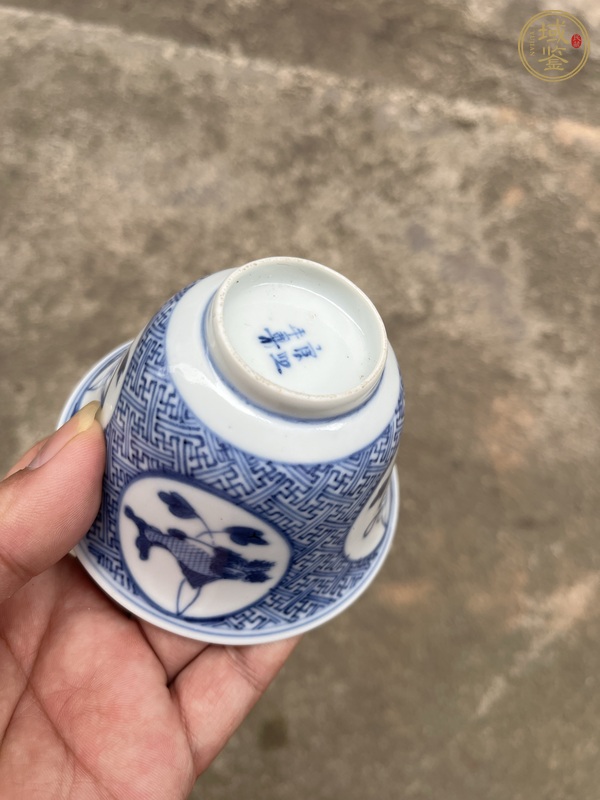 古玩陶瓷青花錦地開光摩羯魚紋杯，注意品相真品鑒賞圖