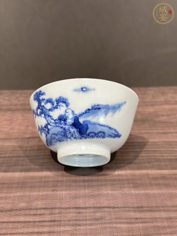 古玩陶瓷青花山水人物紋茶碗真品鑒賞圖