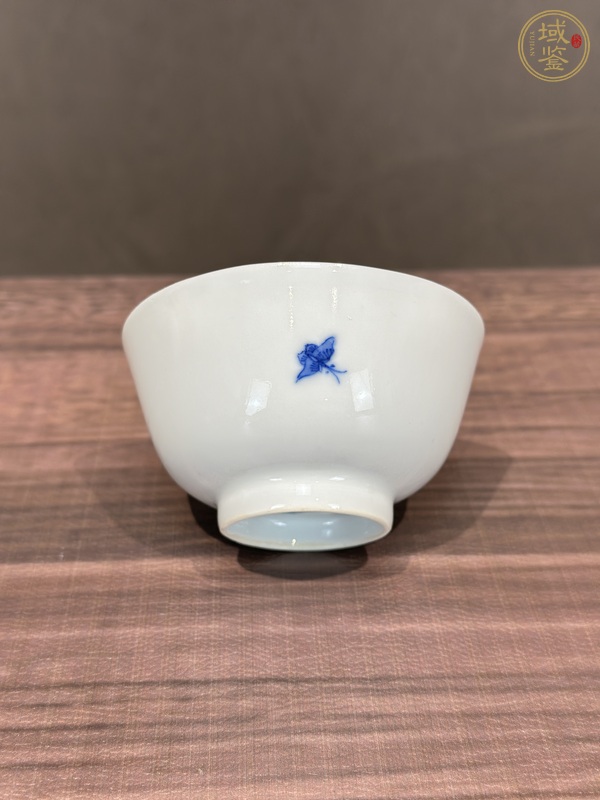 古玩陶瓷青花山水人物紋茶碗真品鑒賞圖