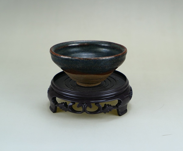 古玩陶瓷宋代.建窯系黑釉斗笠茶盞（經(jīng)典茶器）拍賣，當(dāng)前價格1600元