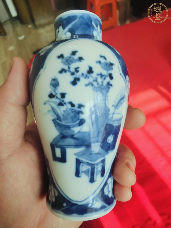 古玩青花瓶真品鑒賞圖