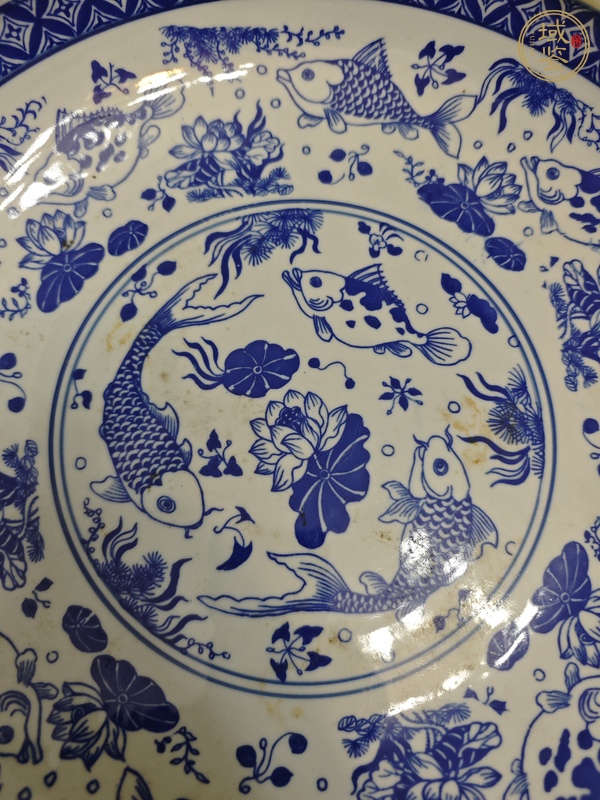 古玩陶瓷青花魚藻紋盤真品鑒賞圖