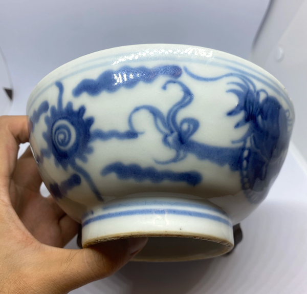 古玩陶瓷【康雍（1661年～1735年）青花云龍趕珠紋大碗】拍賣，當前價格1388元