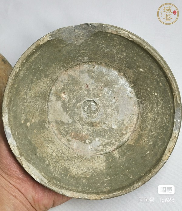 古玩陶瓷越窯青瓷蓋盒真品鑒賞圖