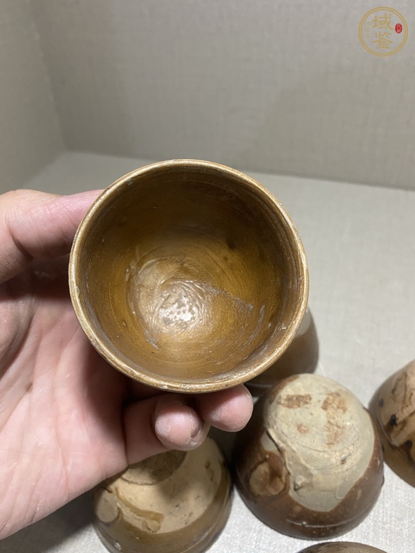 古玩陶瓷褐釉茶碗真品鑒賞圖