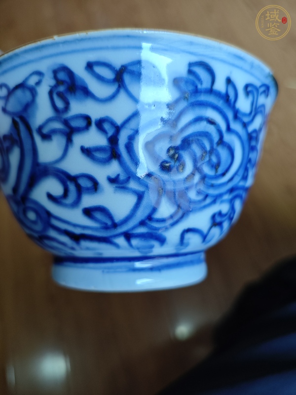 古玩陶瓷青花淡描花卉紋茶碗真品鑒賞圖