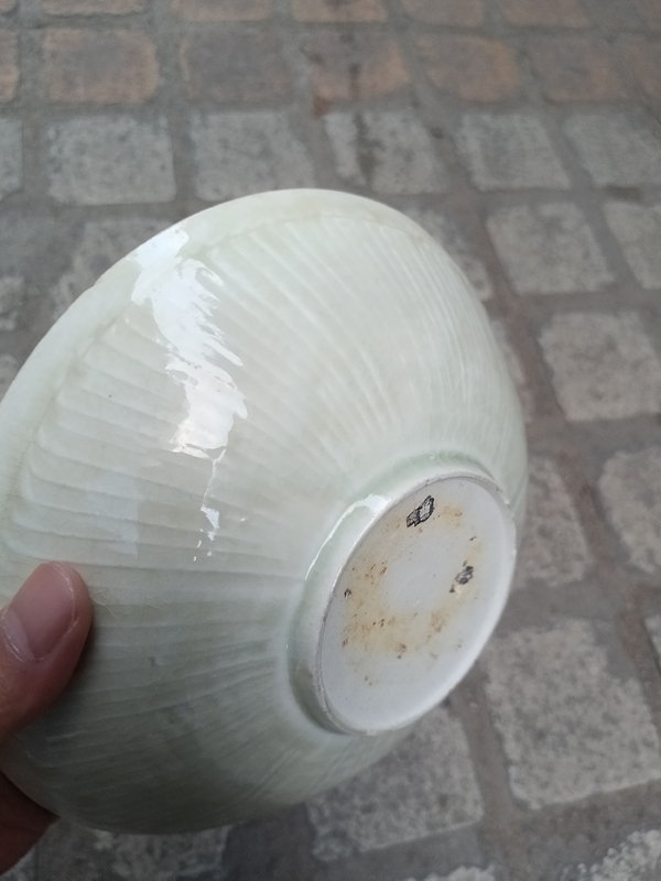 古玩陶瓷北宋湖田窯青白釉刻花盤拍賣,當前價格48000元