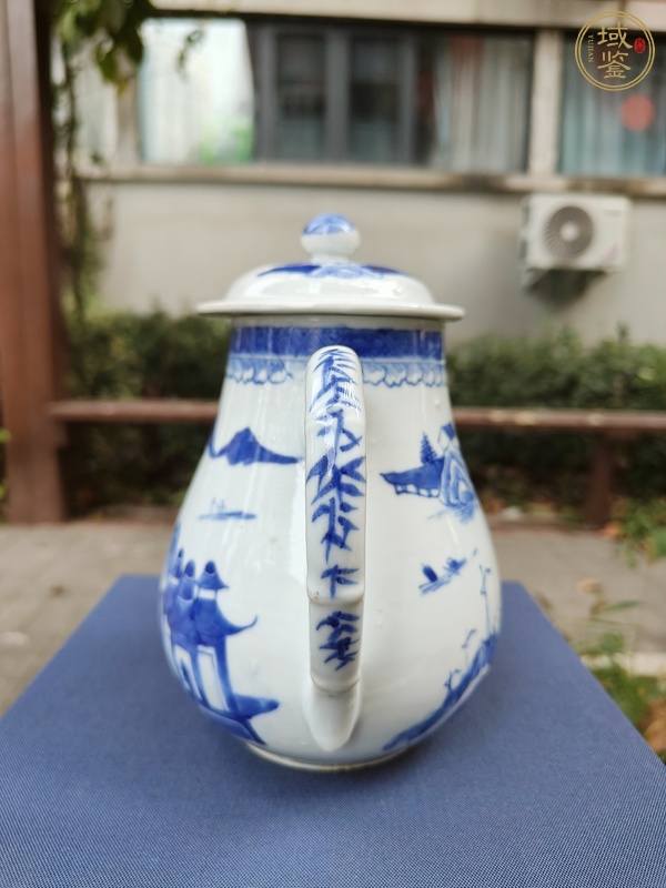 古玩陶瓷青花山水壺真品鑒賞圖