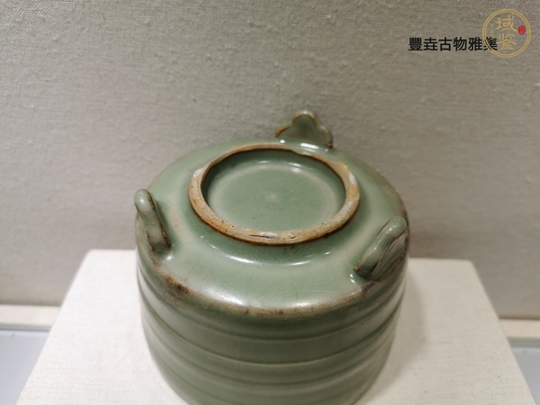 古玩陶瓷日本回流龍泉窯三足爐真品鑒賞圖