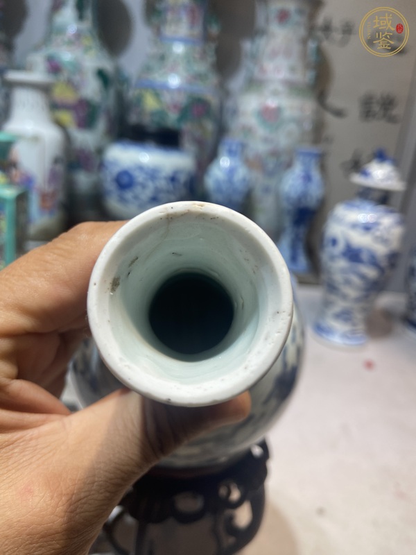 古玩陶瓷青花瓶真品鑒賞圖