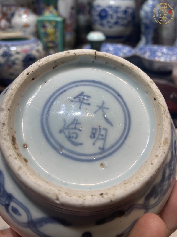 古玩陶瓷青花瓶真品鑒賞圖