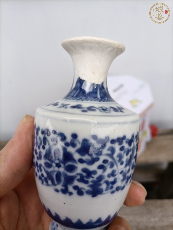 古玩陶瓷青花皮球花紋撇口瓶真品鑒賞圖