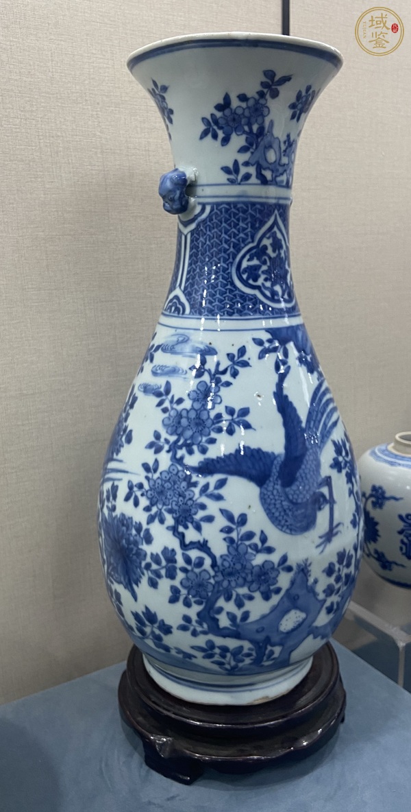 古玩陶瓷需上手，明晚期青花花鳥紋雙耳瓶真品鑒賞圖