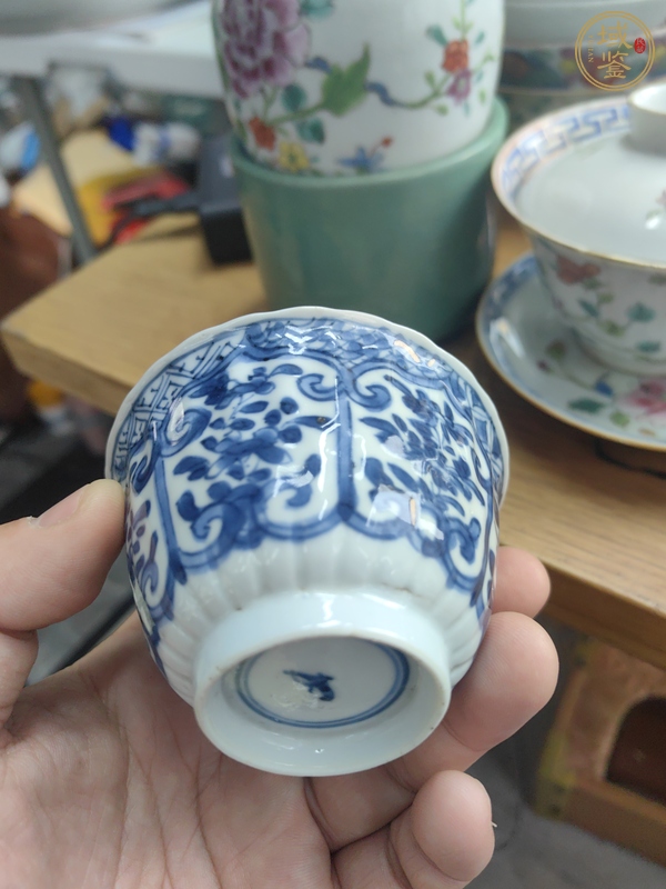 古玩陶瓷青花杯真品鑒賞圖