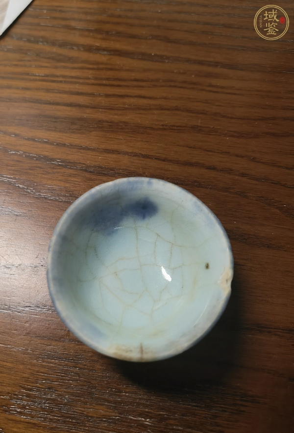 古玩陶瓷霽藍(lán)釉茶杯真品鑒賞圖