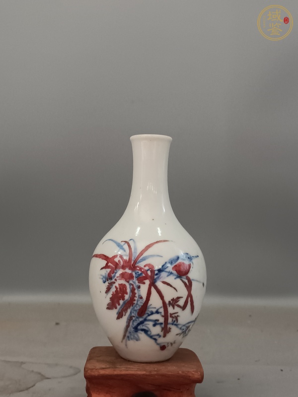 古玩青花釉上彩花鳥花卉紋天球瓶真品鑒賞圖