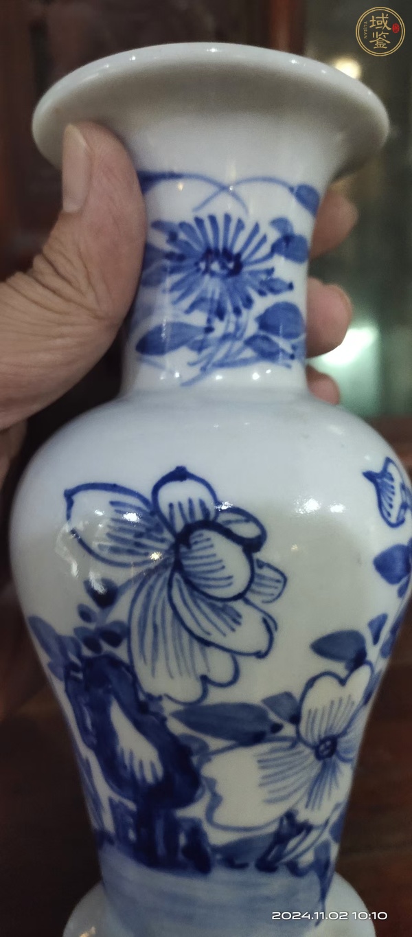 古玩陶瓷清中期青花瓶真品鑒賞圖