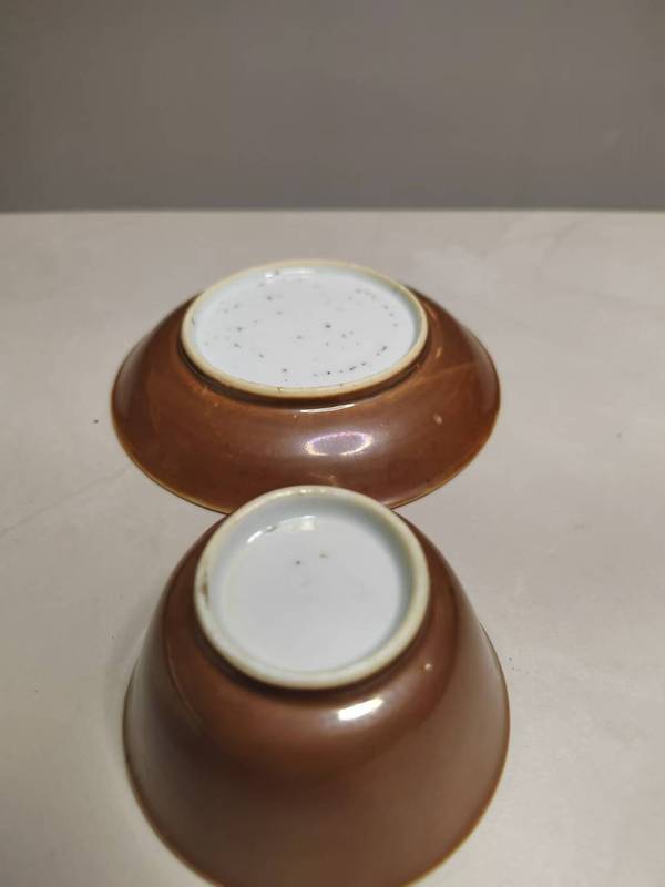 古玩陶瓷康熙醬釉內礬紅描金花卉紋杯碟一套拍賣,當前價格1688元