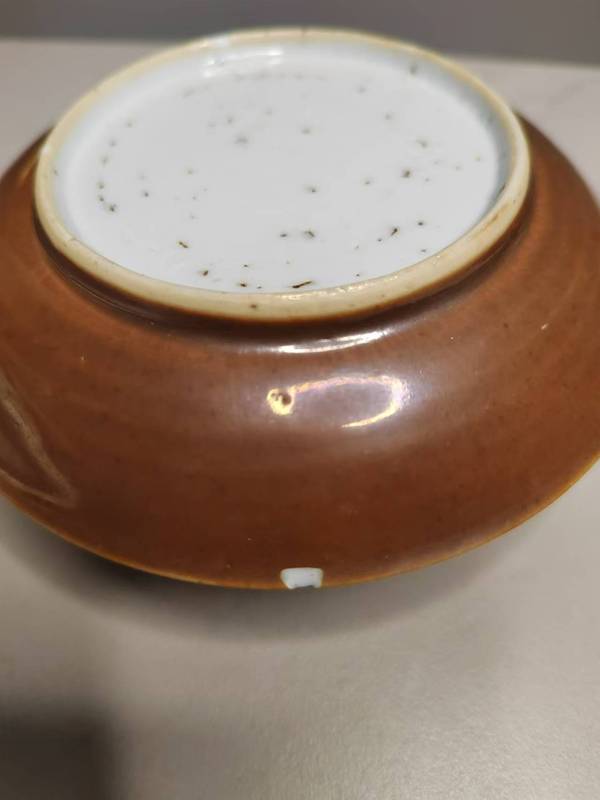 古玩陶瓷康熙醬釉內礬紅描金花卉紋杯碟一套拍賣,當前價格1688元