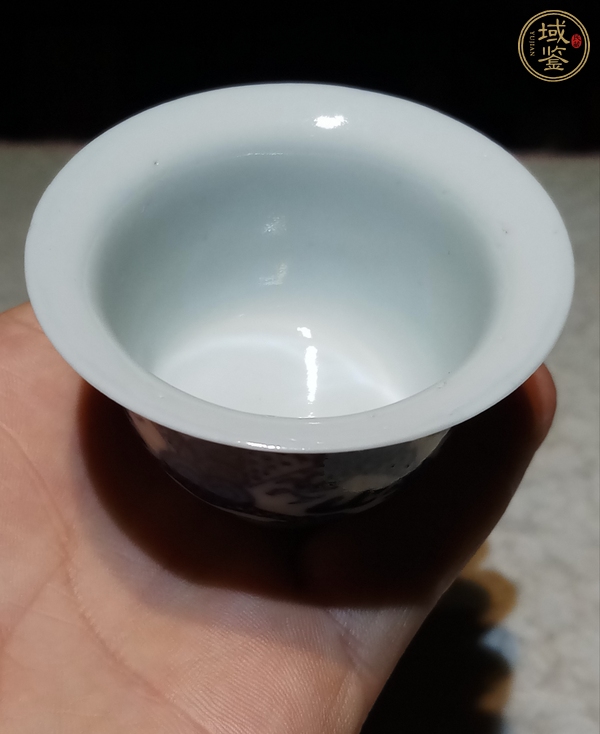 古玩陶瓷青花趕珠龍紋撇口杯真品鑒賞圖