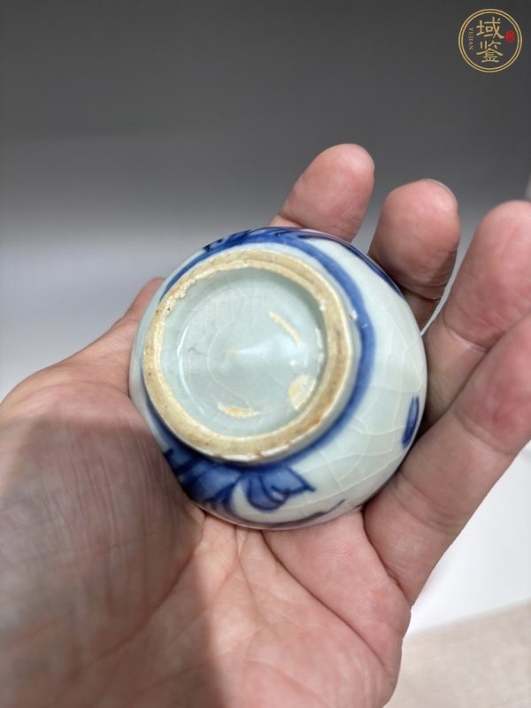 古玩陶瓷青花花卉紋粉盒真品鑒賞圖