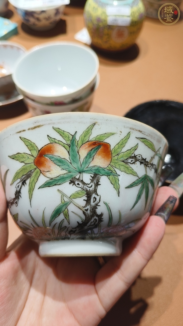 古玩陶瓷粉彩靈仙祝壽紋茶碗真品鑒賞圖