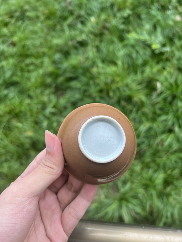 古玩陶瓷外醬釉內(nèi)青花花卉紋盤拍賣,當(dāng)前價格4888元