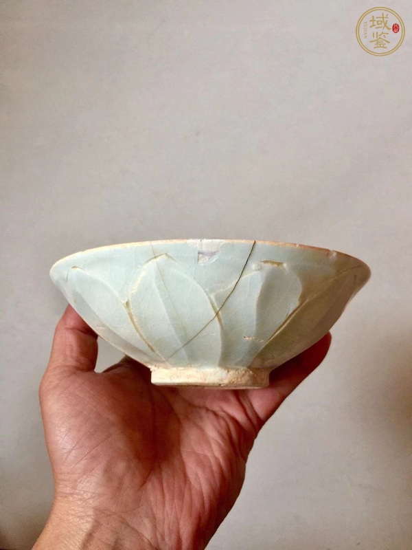 古玩陶瓷湖田窯仰蓮紋茶盞真品鑒賞圖