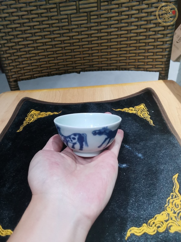 古玩陶瓷青花杯真品鑒賞圖