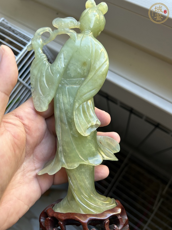 古玩玉器仕女真品鑒賞圖