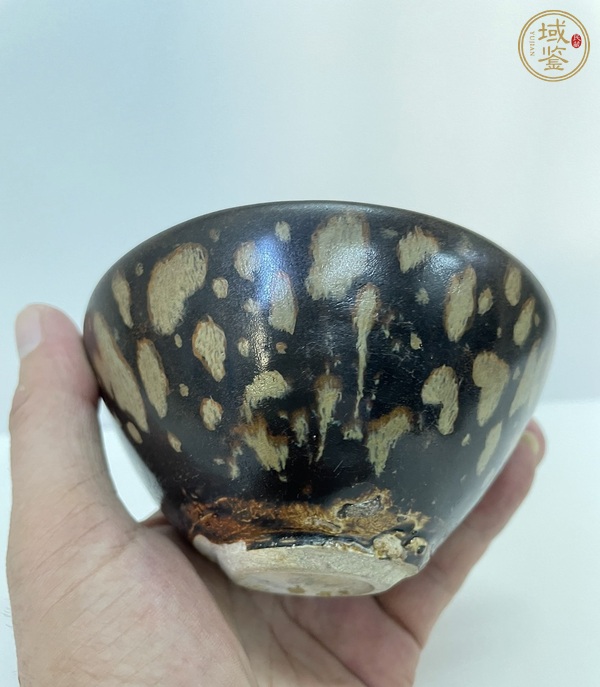 古玩陶瓷吉州窯窯變釉貼花茶盞，注意品相真品鑒賞圖