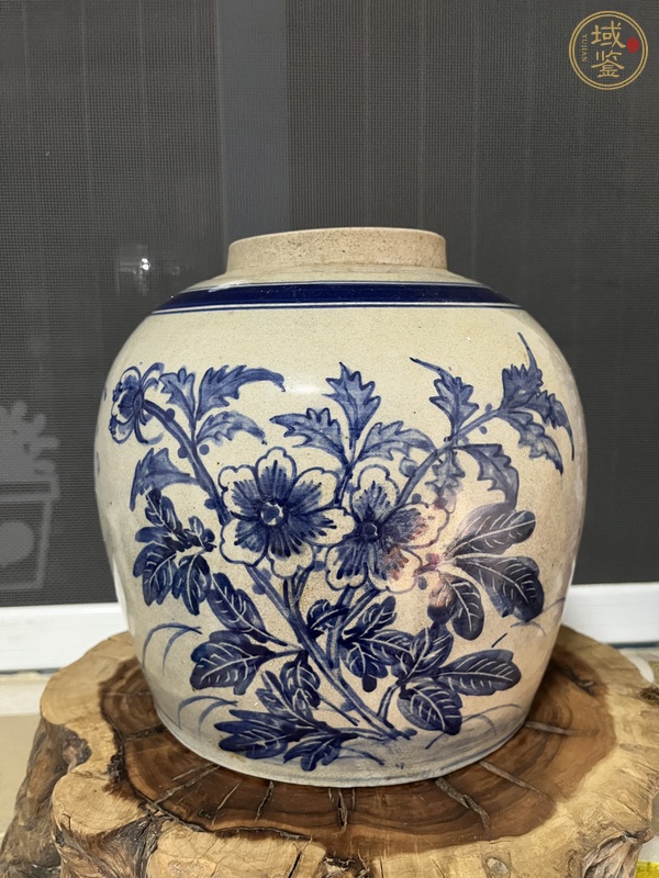 古玩陶瓷花鳥紋青花罐真品鑒賞圖